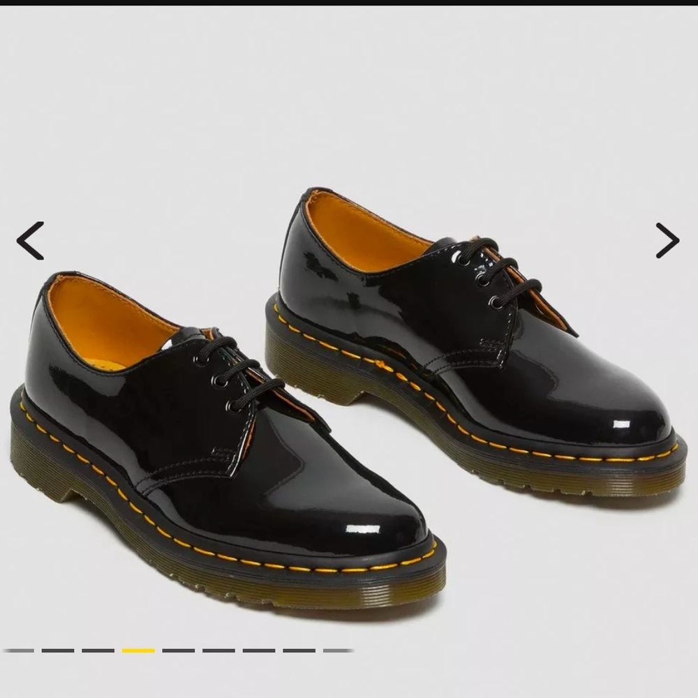 Dr Martens 1461 Women’s patent leather Oxford shoes. Size 9/41. Black. EUC